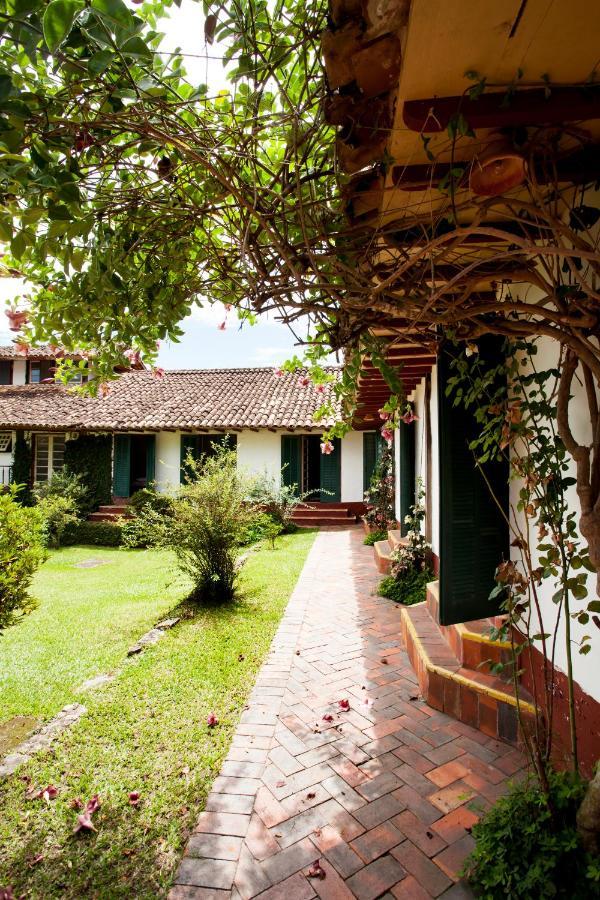 Hotel Fazendao Santa Branca Extérieur photo
